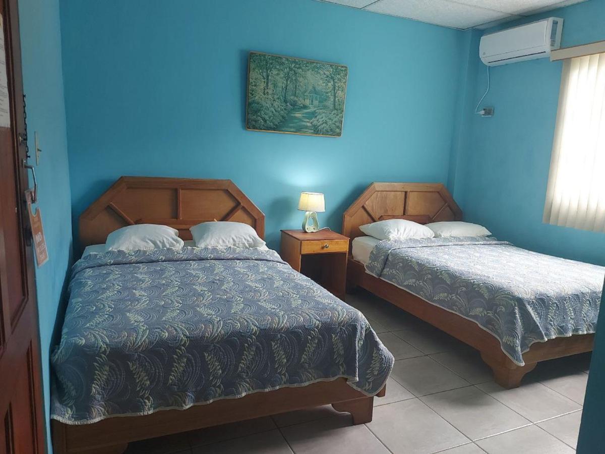 Vista Mar Hotel Bocas del Toro Exterior photo
