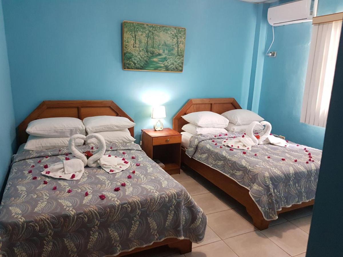 Vista Mar Hotel Bocas del Toro Exterior photo
