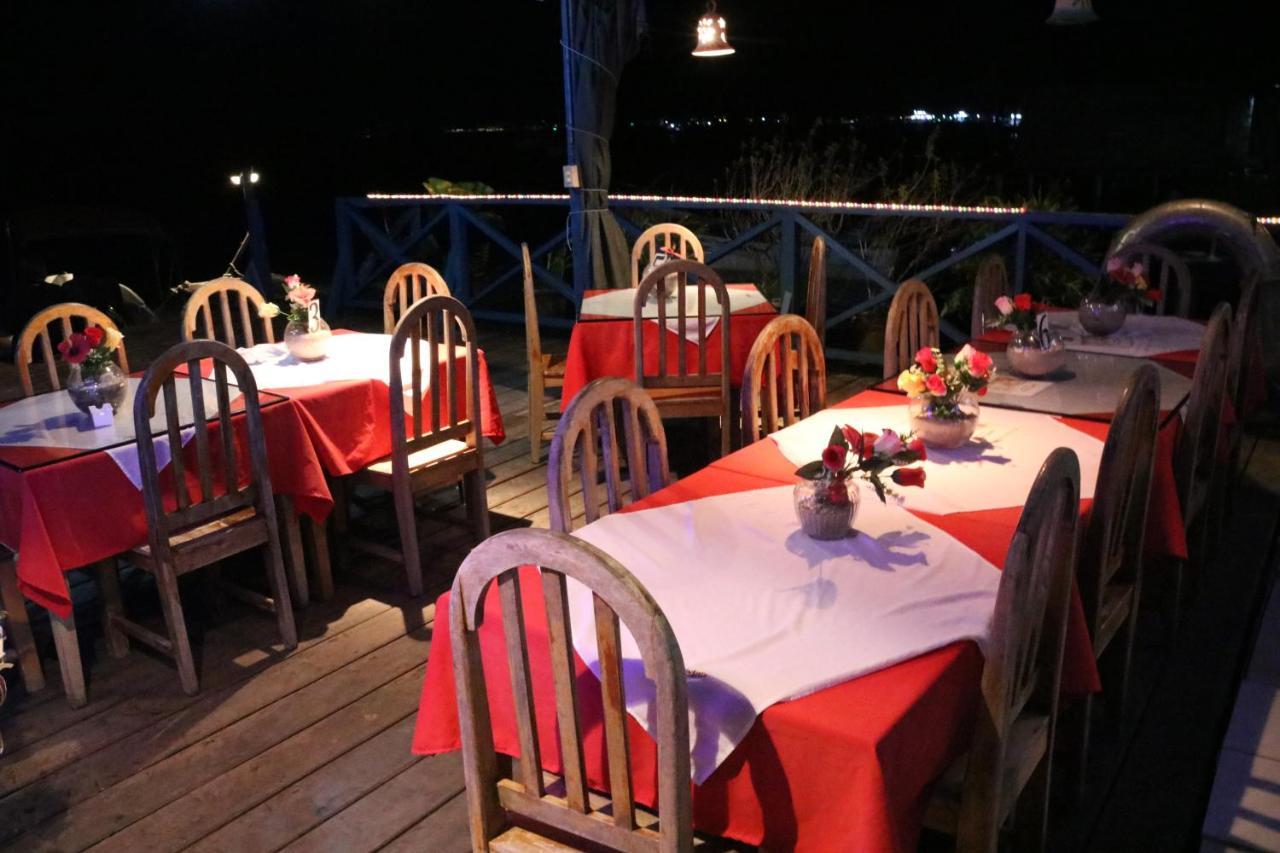 Vista Mar Hotel Bocas del Toro Exterior photo