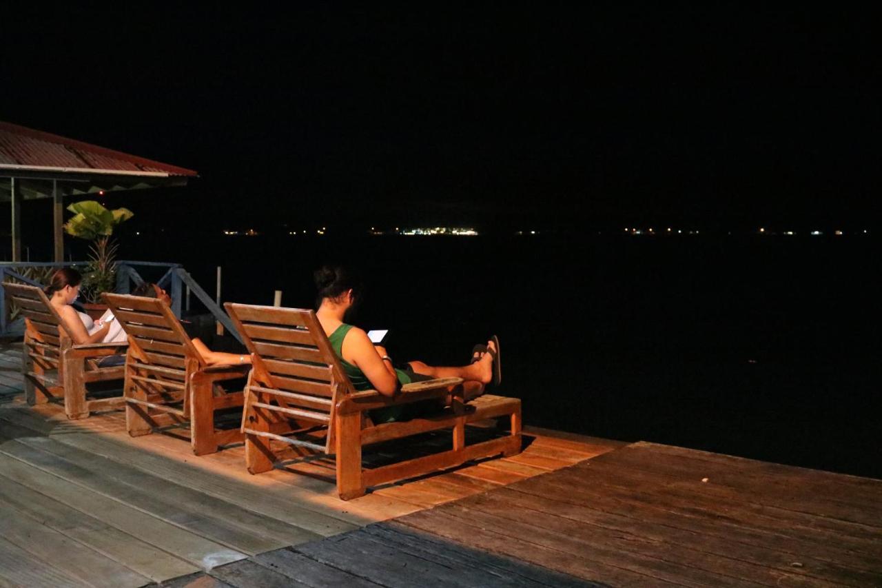 Vista Mar Hotel Bocas del Toro Exterior photo